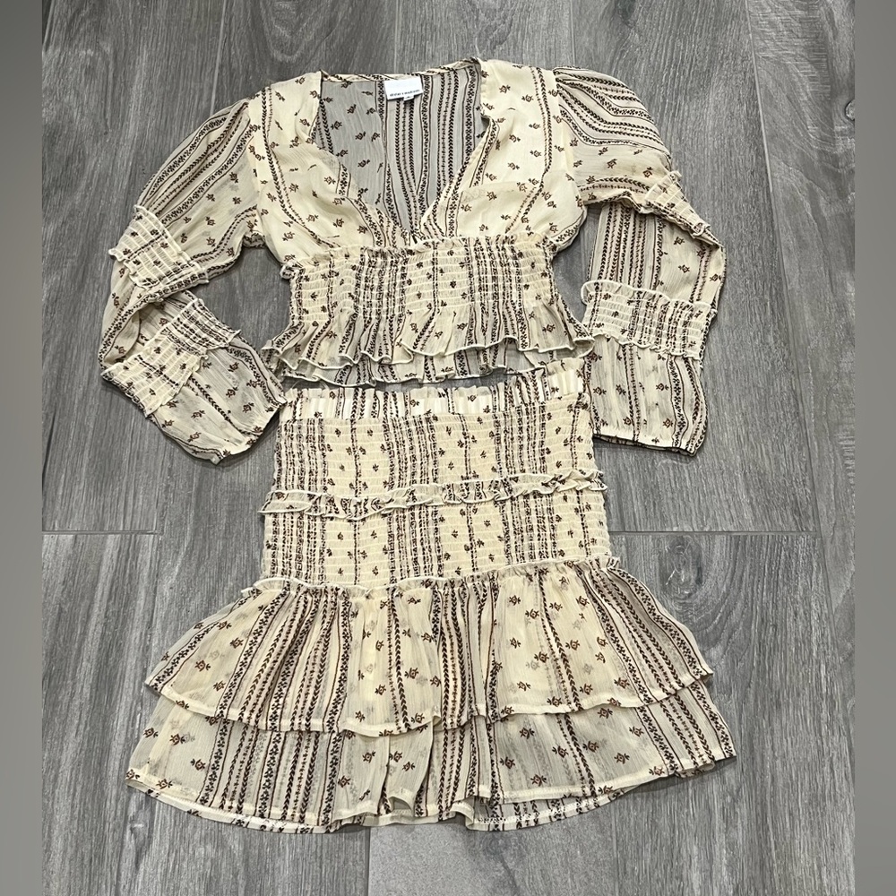 Skylar and Madison smocked skirt set -S
